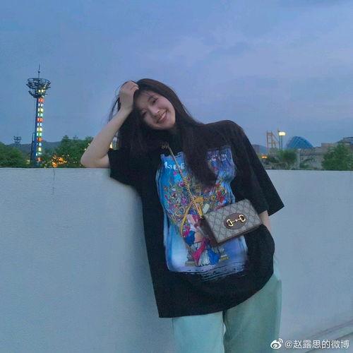 娱乐吃瓜君丁禹兮赵露思,甜蜜互动引粉丝热议