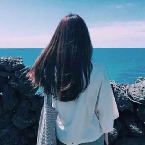 娱乐吃瓜酱背影头像女