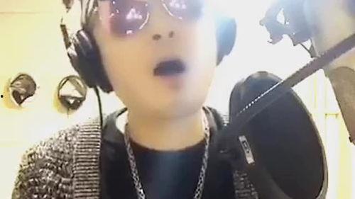 娱乐吃瓜酱唱歌视频大全